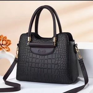 Crocodile texture embossed handbag